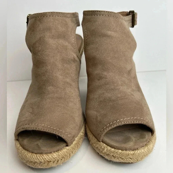 Universal Thread Cayla Microsuede Shield Espadrille Wedge Heel, Size 9.5, Taupe - Picture 2 of 13